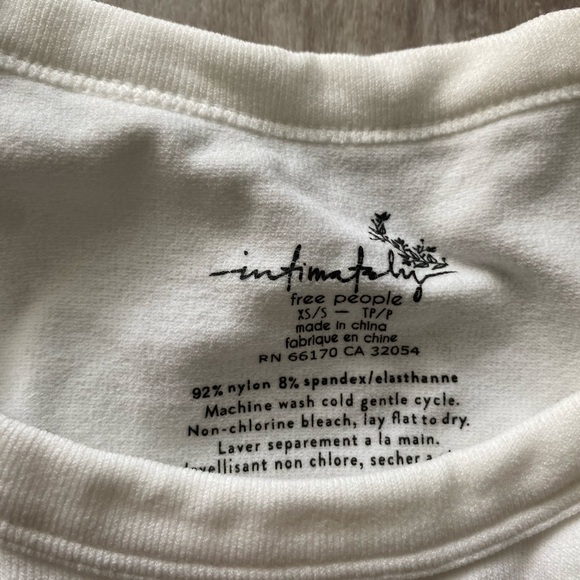 Lot of 2 free people basic tanks size xs/s - Picture 5 of 8